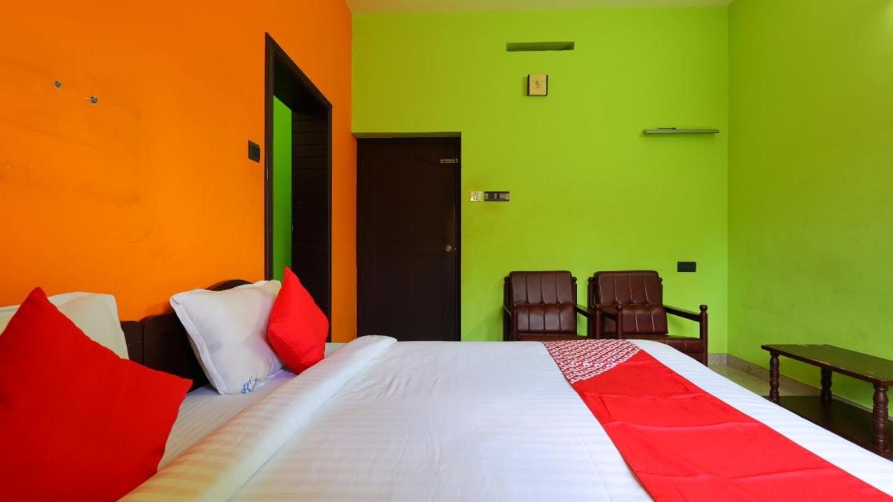 Отель Kukuresidency Wadakkanchery Экстерьер фото